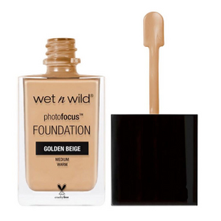 Wet n Wild Photofocus -säätiö kultainen beige