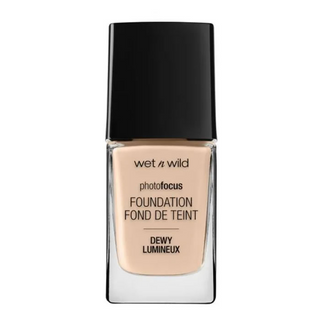 Wet n Wild Photo Focus Foundation Dewy pehmeä norsunluu 28ml