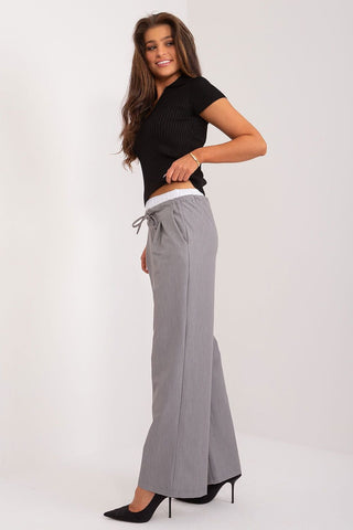 Women trousers model 196178 Italy Moda